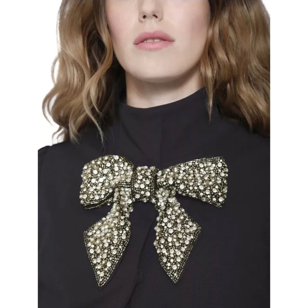 🎀SOLD🎀Alice + Olivia Addison Embellished Bow Cropped Jacket - Picture 5 of 10